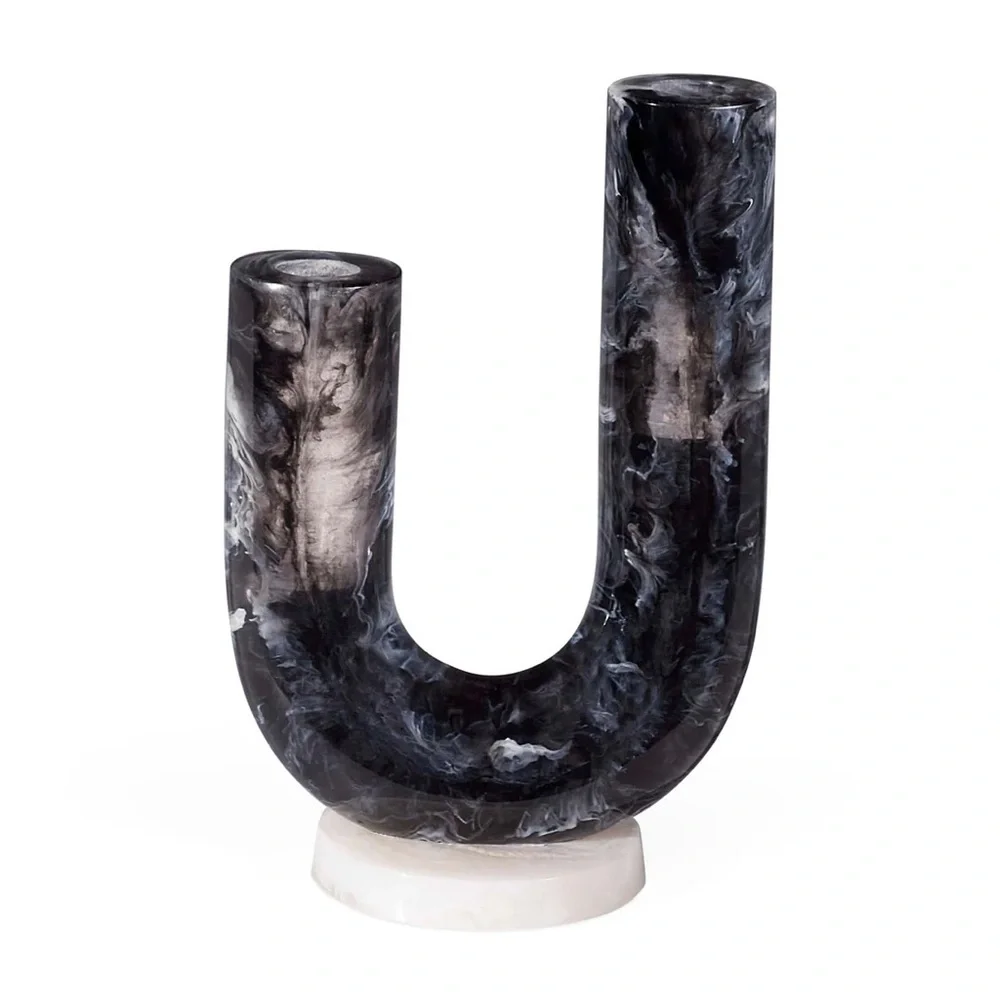 Jonathan Adler est graphique